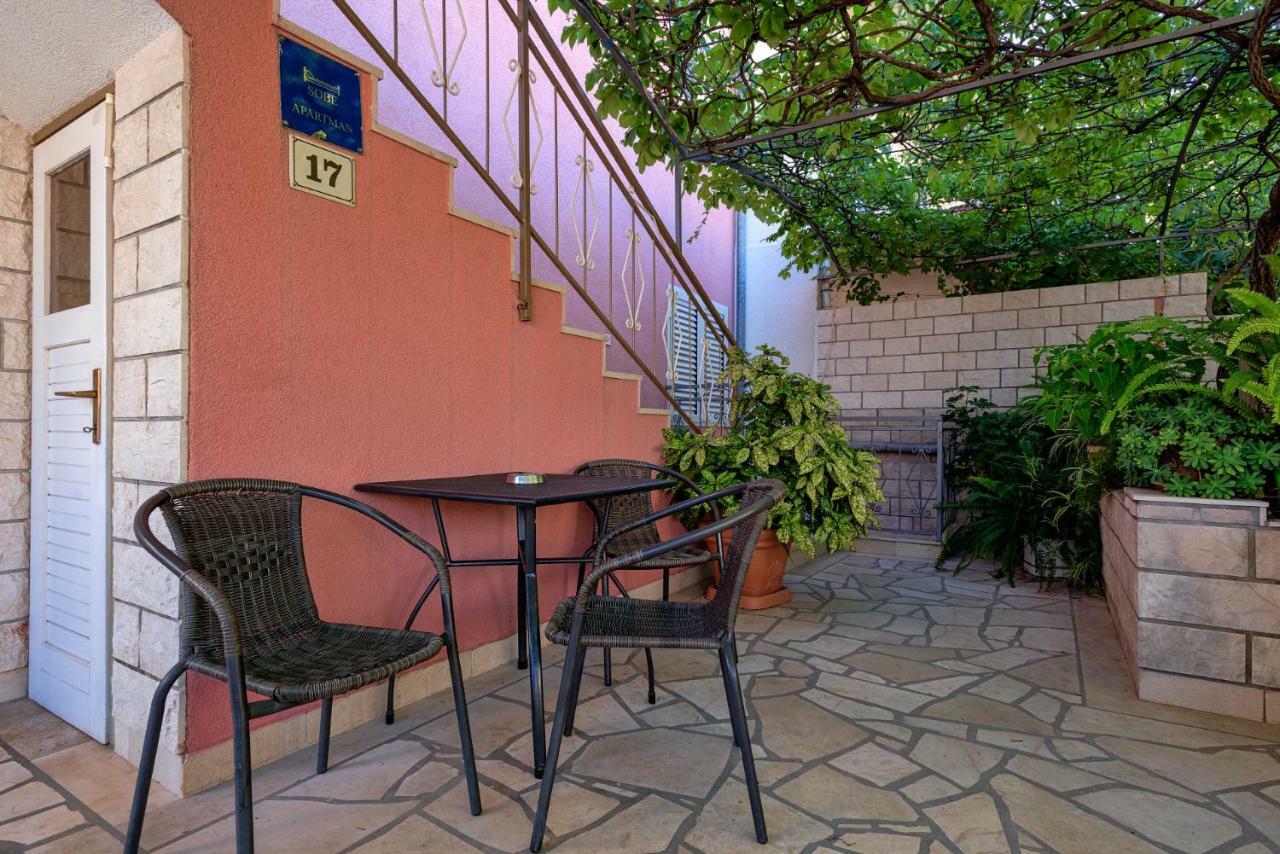 Apartments Ana Buratovic Stari Grad  Exteriér fotografie